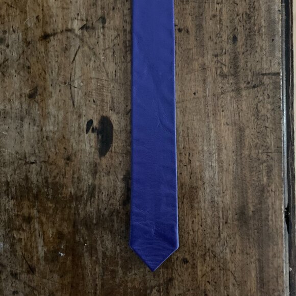 VNT Le Chateau Unisex Skinny Deep Blue Purple Leather Necktie - 80s - Picture 7 of 10